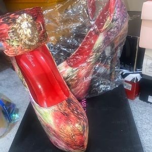 Round ankle platform high heels